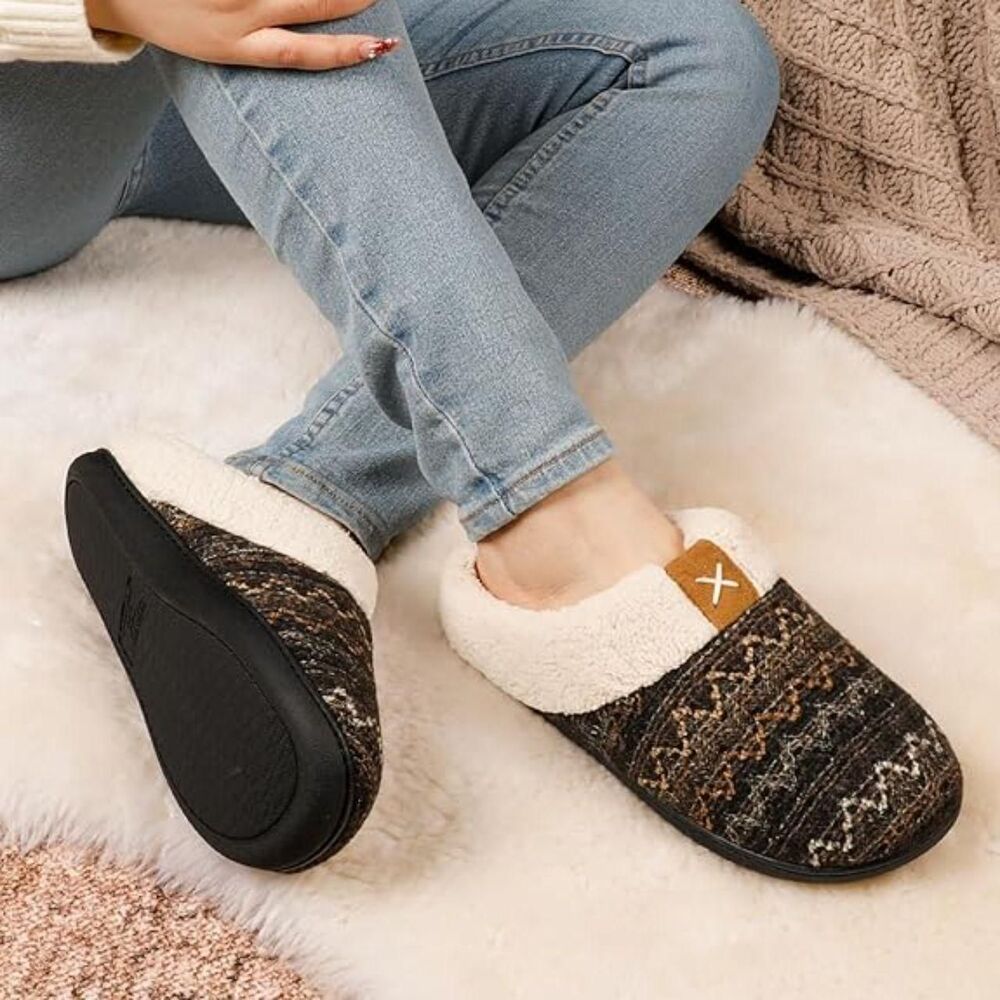 NWT Ultraideas Cozy Faux Fur Lined House Shoe Slippers US 5 - 6